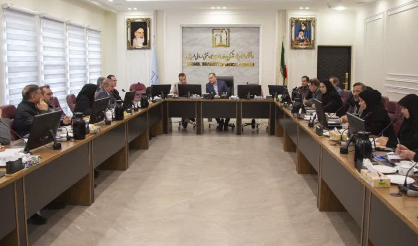 جلسه بررسی نتایج پایش بیمارستان بوعلی با حضور رئیس دانشگاه علوم پزشکی اردبیل